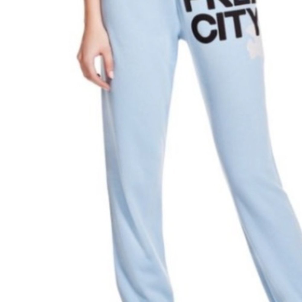 FreeCity sweatpants in light blue